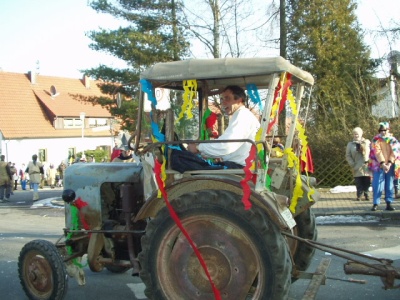 2003 - Hermann Faulhaber auf dem Eicher bei den Landsknechten (Umzug Hardheim) KKK - 44 Jahre - ein Rückblick in Bildern - Der Verein - Geschichte