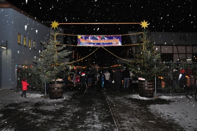  KKK - Besinnlicher Weihnachtsmarkt ist neue Königheimer Tradition - Aktivitäten - Weihnachtsmarkt